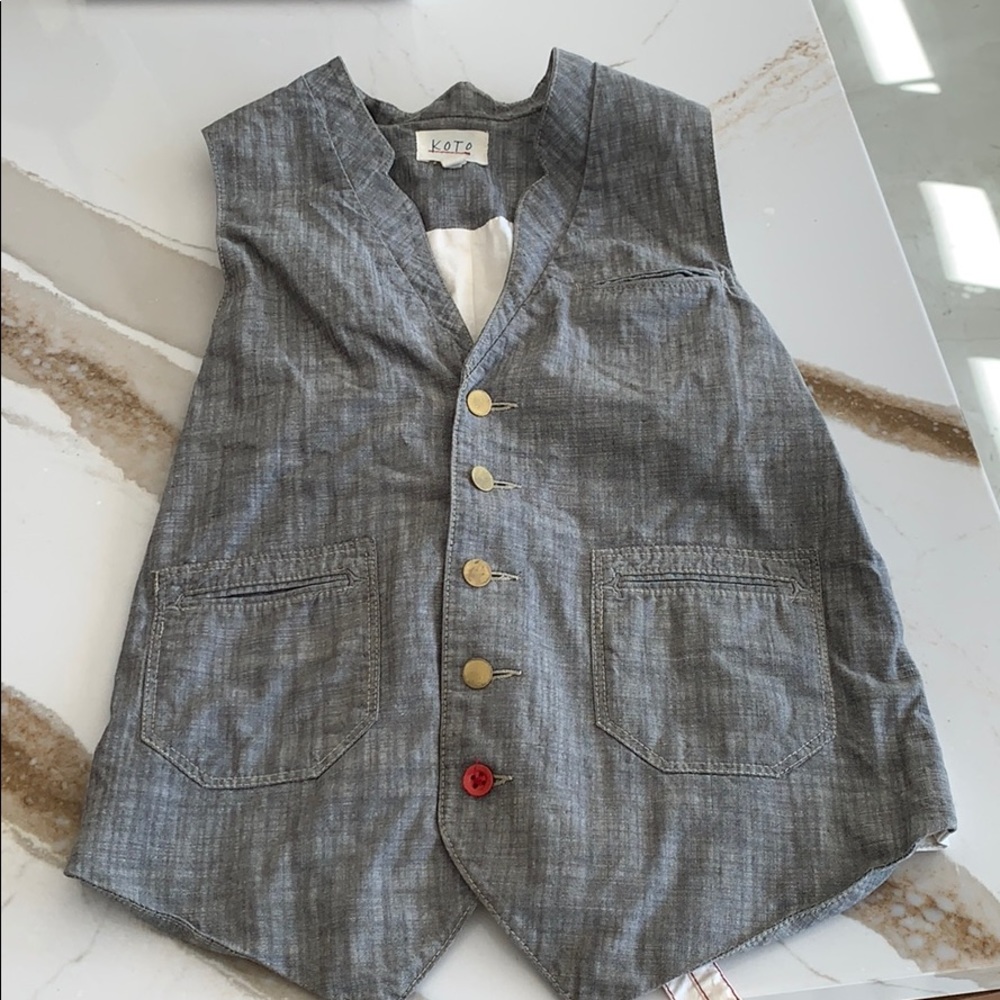 Koto Vest